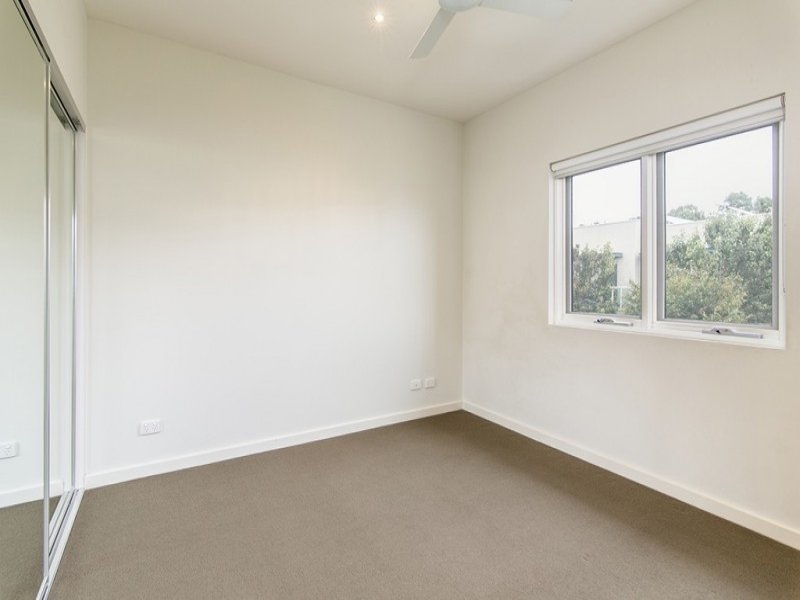 5 RIVERBANK CIRCUIT, Campbelltown Sold by Booth Real Estate - image 1