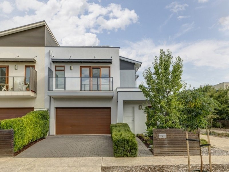 5 RIVERBANK CIRCUIT, Campbelltown Sold by Booth Real Estate - image 1