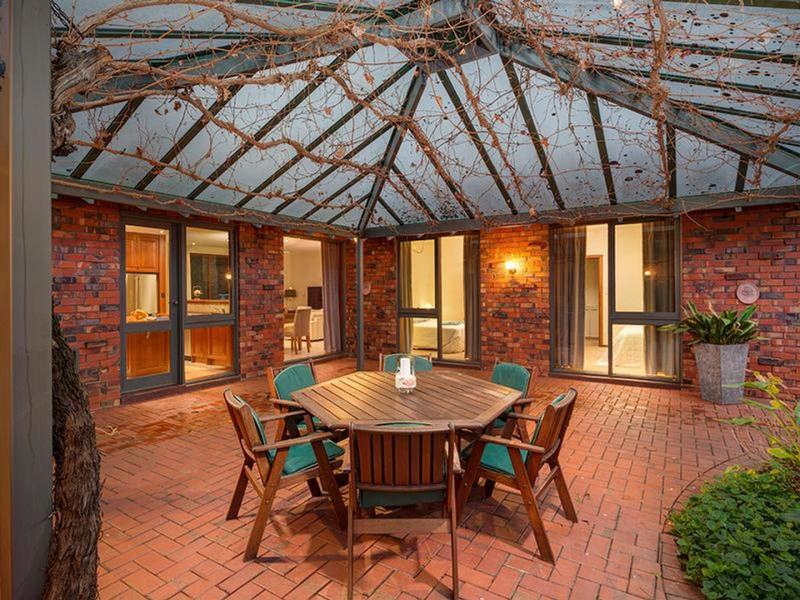 100 AUTUMN Avenue, Lockleys Sold by Booth Real Estate - image 1
