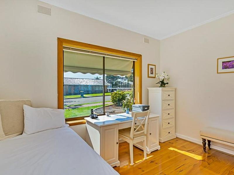 18 KINGSTON Crescent, Kingston Park Sold by Booth Real Estate - image 1