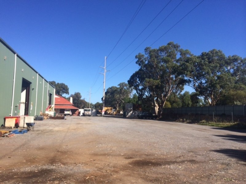 483 Cross Keys Road, Cavan Leased by Booth Real Estate - image 1