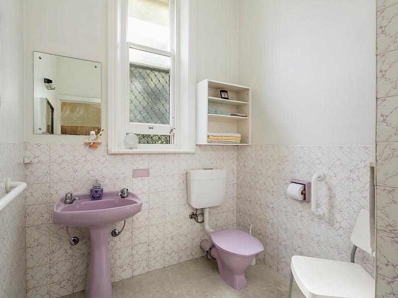 6 FALCON AVENUE, Mile End Sold by Booth Real Estate - image 1