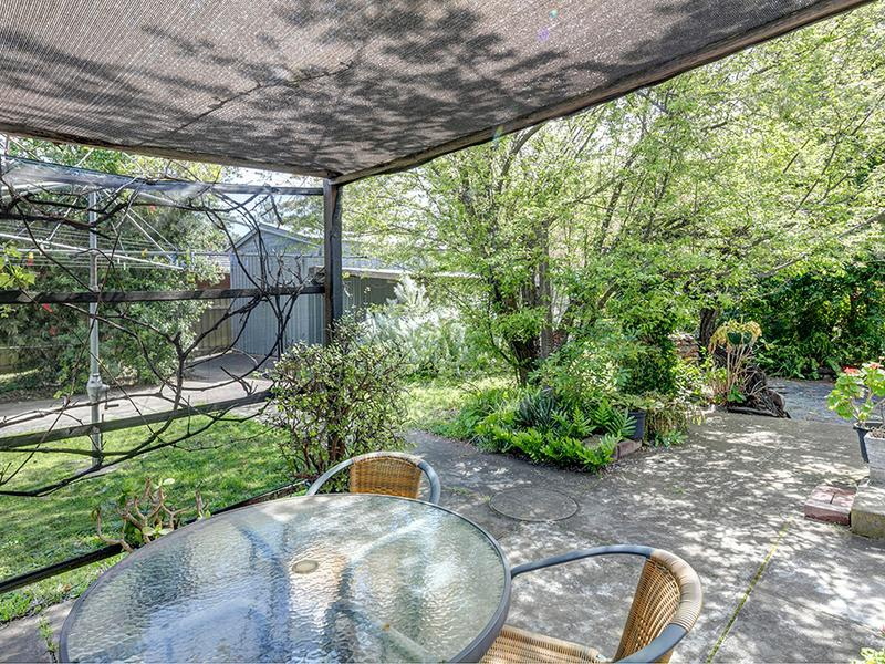 6 FALCON AVENUE, Mile End Sold by Booth Real Estate - image 1