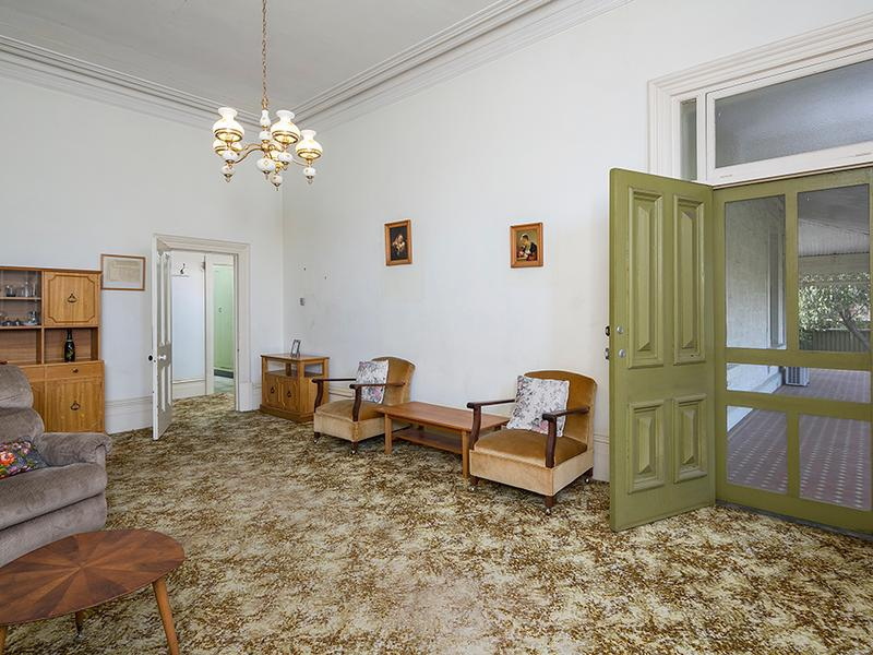 6 FALCON AVENUE, Mile End Sold by Booth Real Estate - image 1