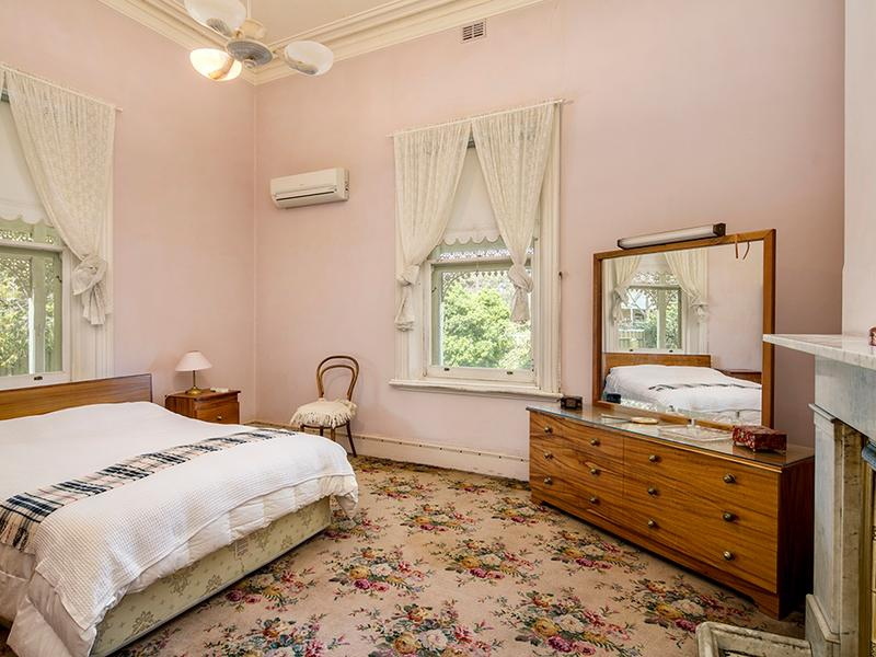 6 FALCON AVENUE, Mile End Sold by Booth Real Estate - image 1