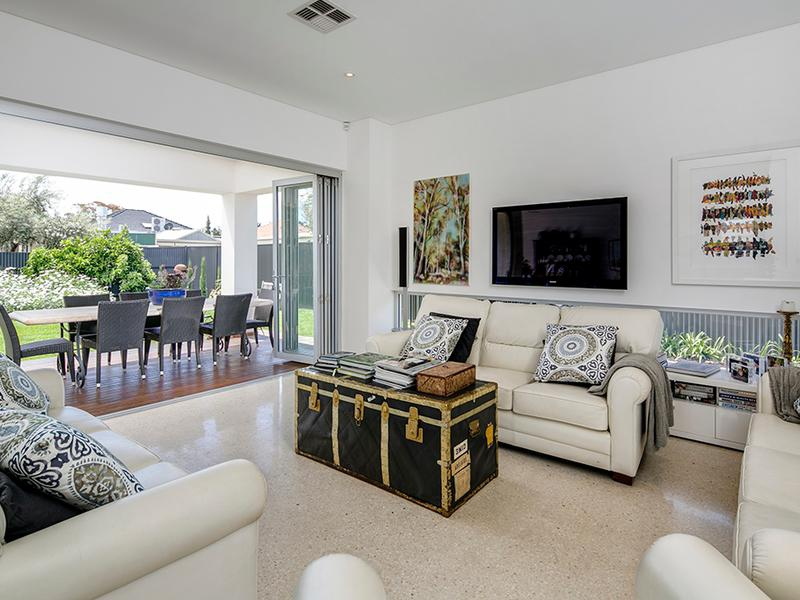 12 PHILLIP STREET, West Croydon Sold by Booth Real Estate - image 1