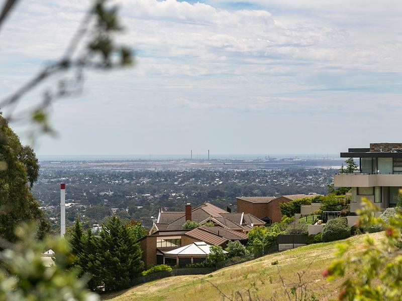 31 WYFIELD STREET, Wattle Park Sold by Booth Real Estate - image 1