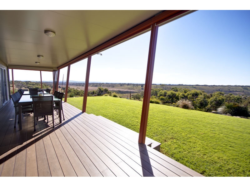 Via Finniss Park Road, Currency Creek Sold by Booth Real Estate - image 1
