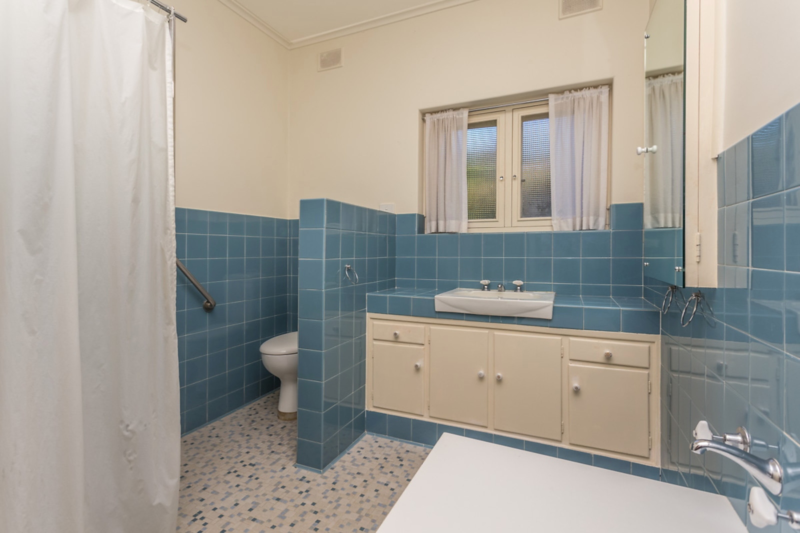 12 Brookside Road, Springfield Sold by Booth Real Estate - image 1