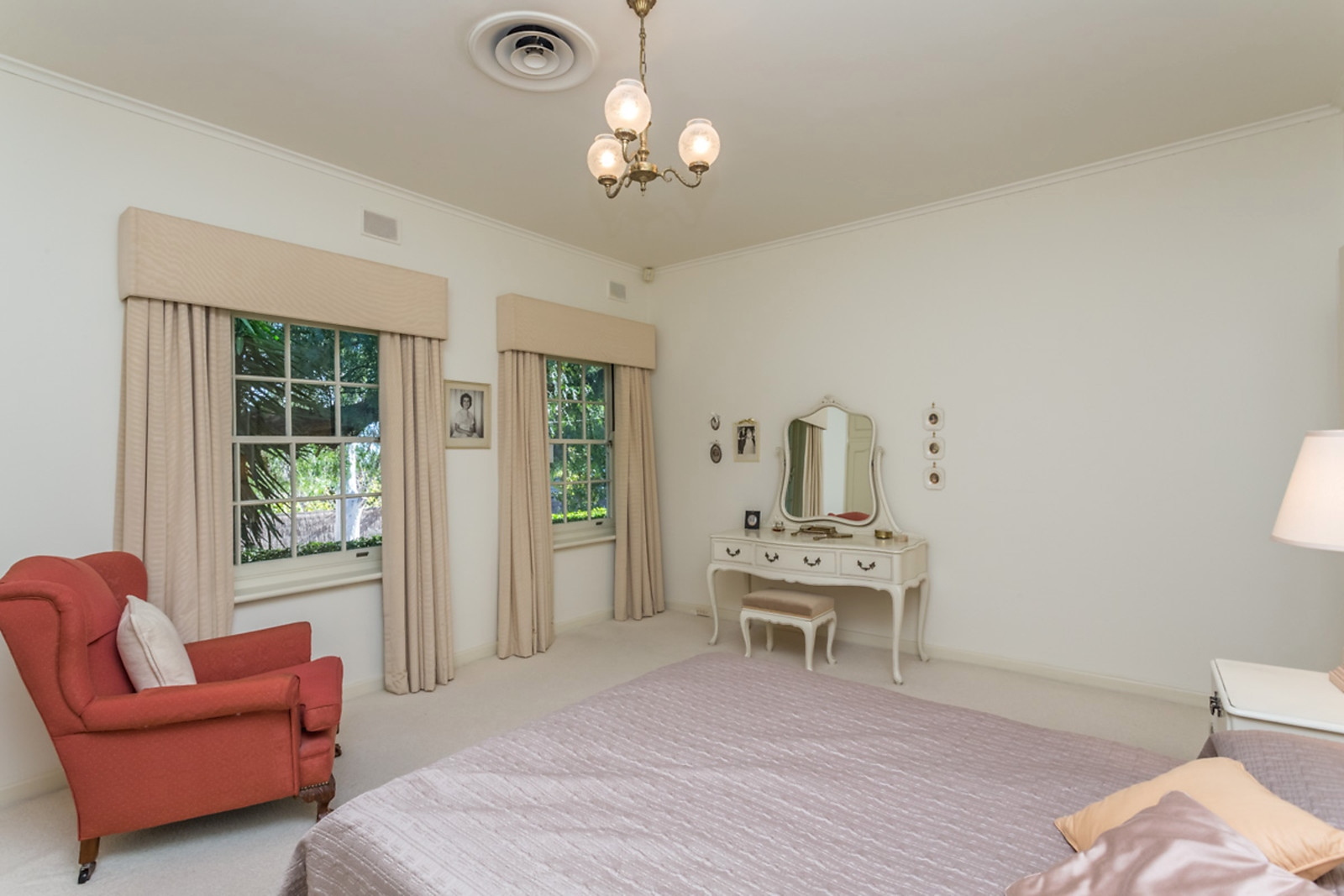 12 Brookside Road, Springfield Sold by Booth Real Estate - image 1