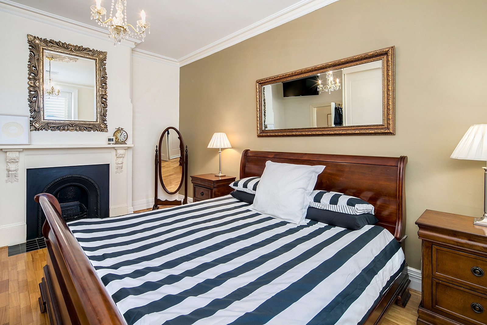 11 Woodhurst Avenue, Hyde Park Sold by Booth Real Estate - image 1