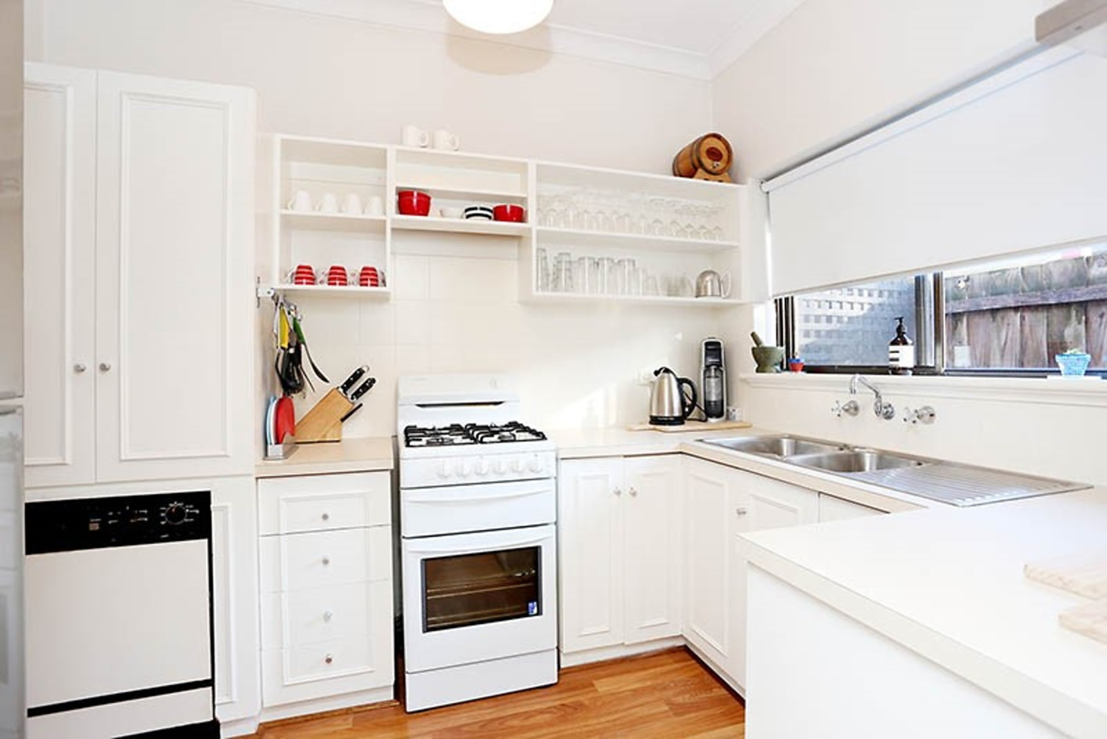 1/72 Young Street, Parkside Sold by Booth Real Estate - image 1
