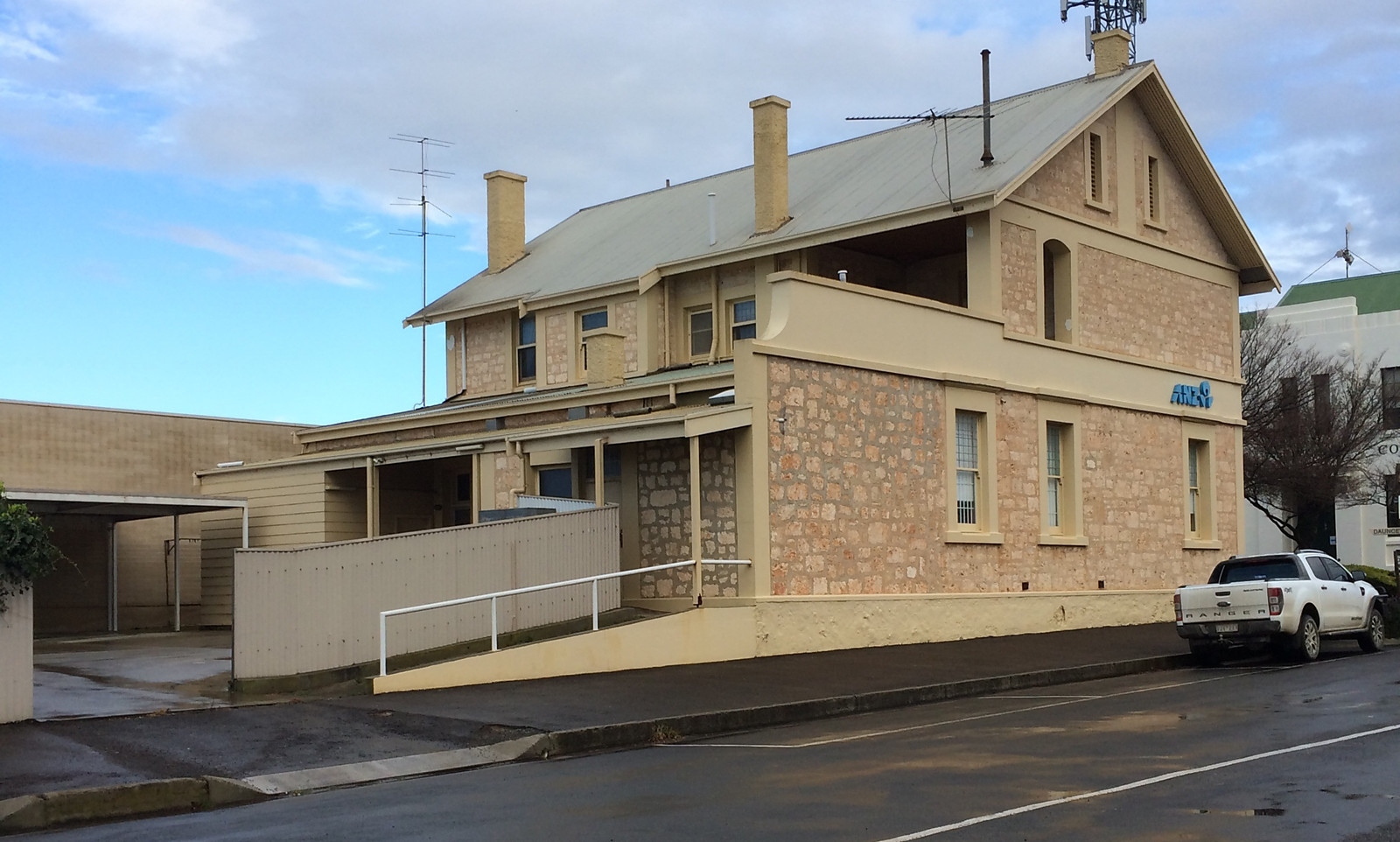 62 Dauncey Street, Kingscote Sold by Booth Real Estate - image 1
