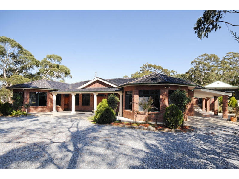 Teringie Sold by Booth Real Estate - image 1