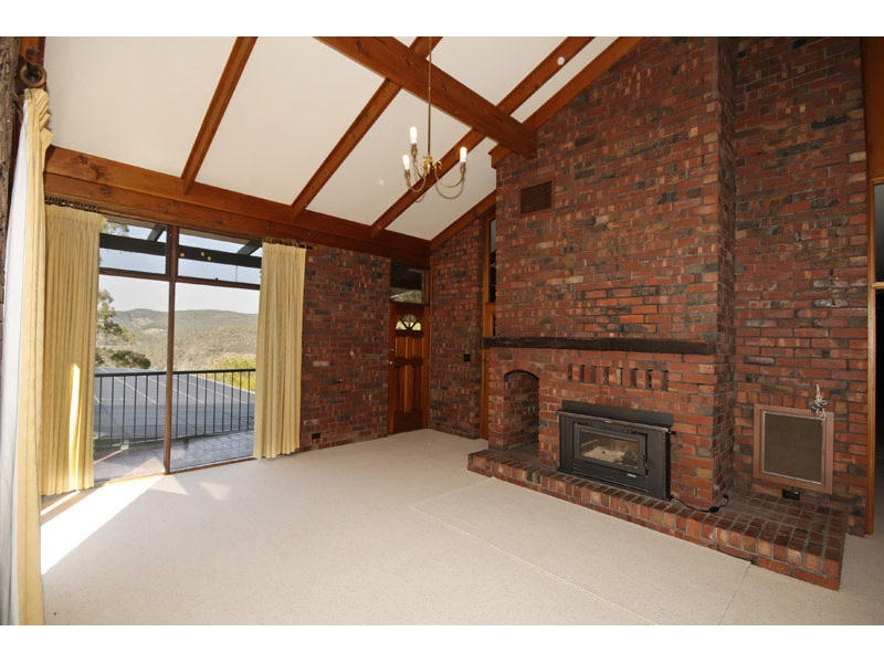 Teringie Sold by Booth Real Estate - image 1