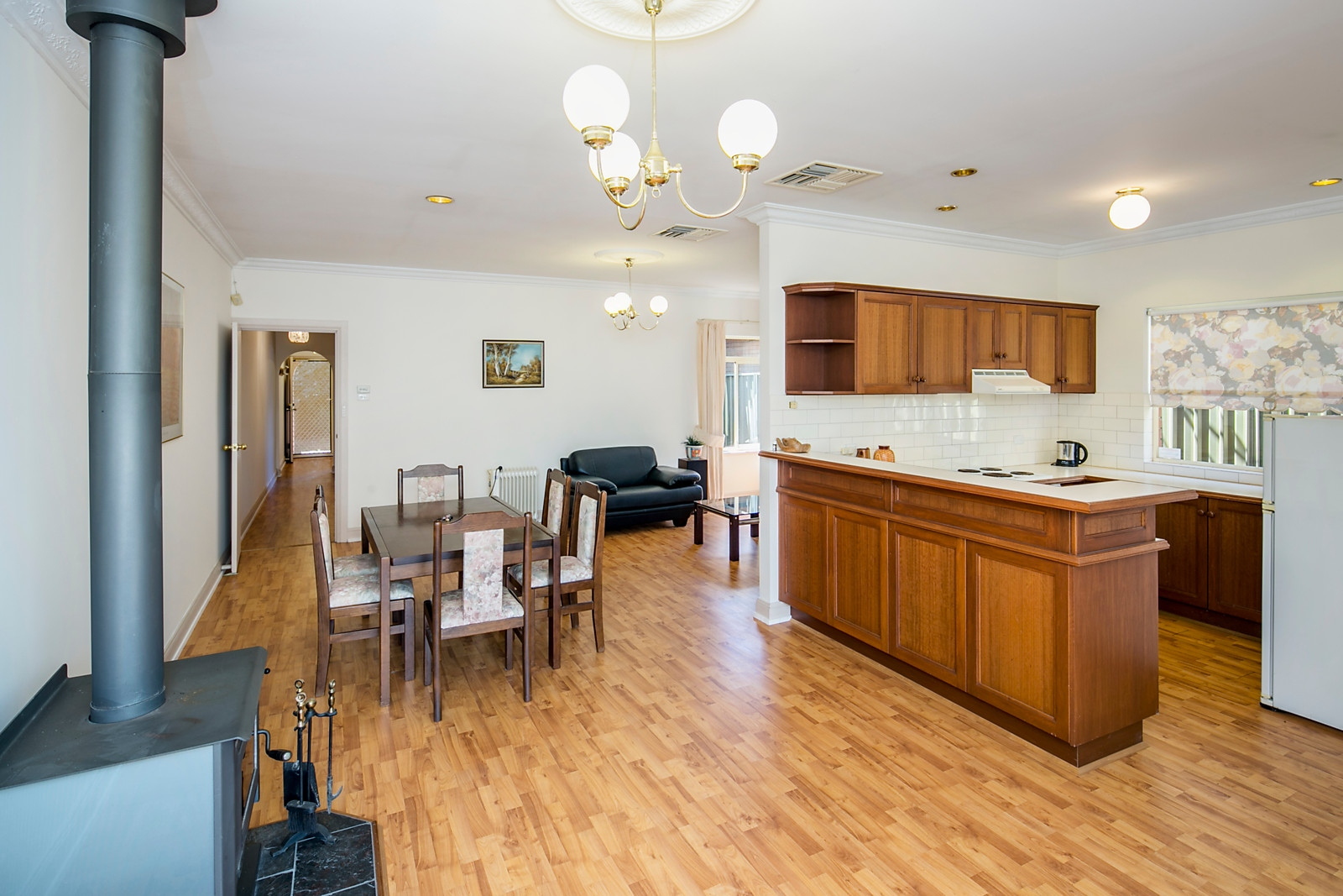 2/34 Farnham Road, Keswick Sold by Booth Real Estate - image 1