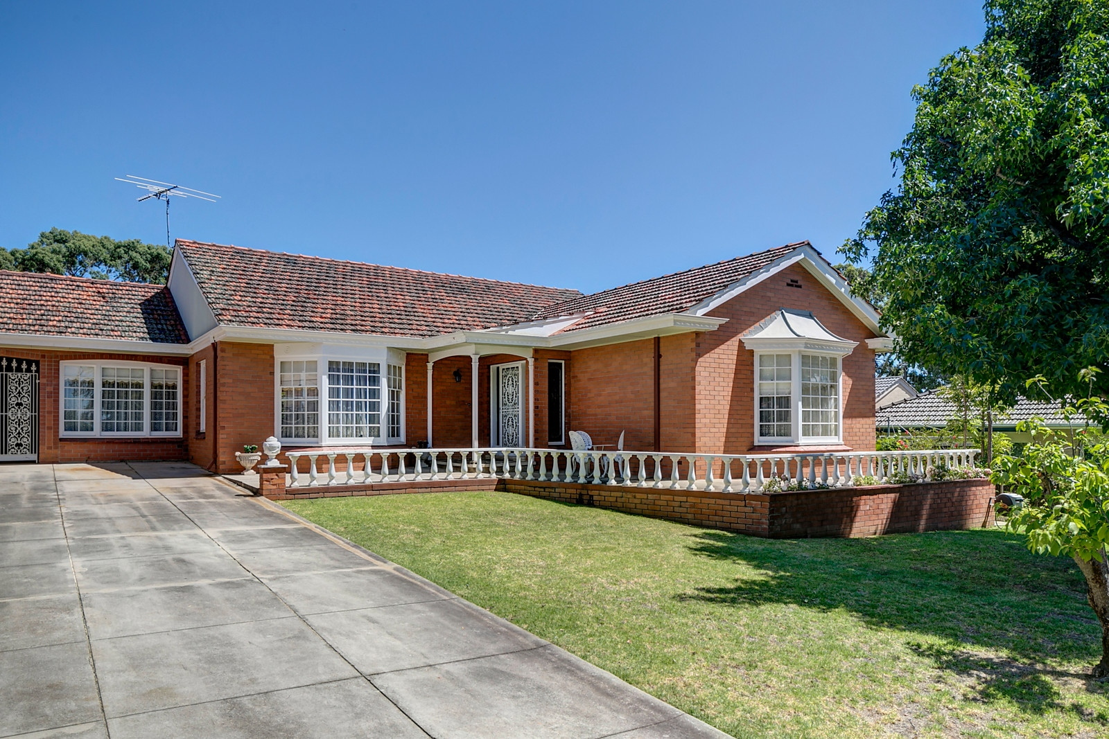 2 Grange Avenue, Rosslyn Park Sold by Booth Real Estate - image 1