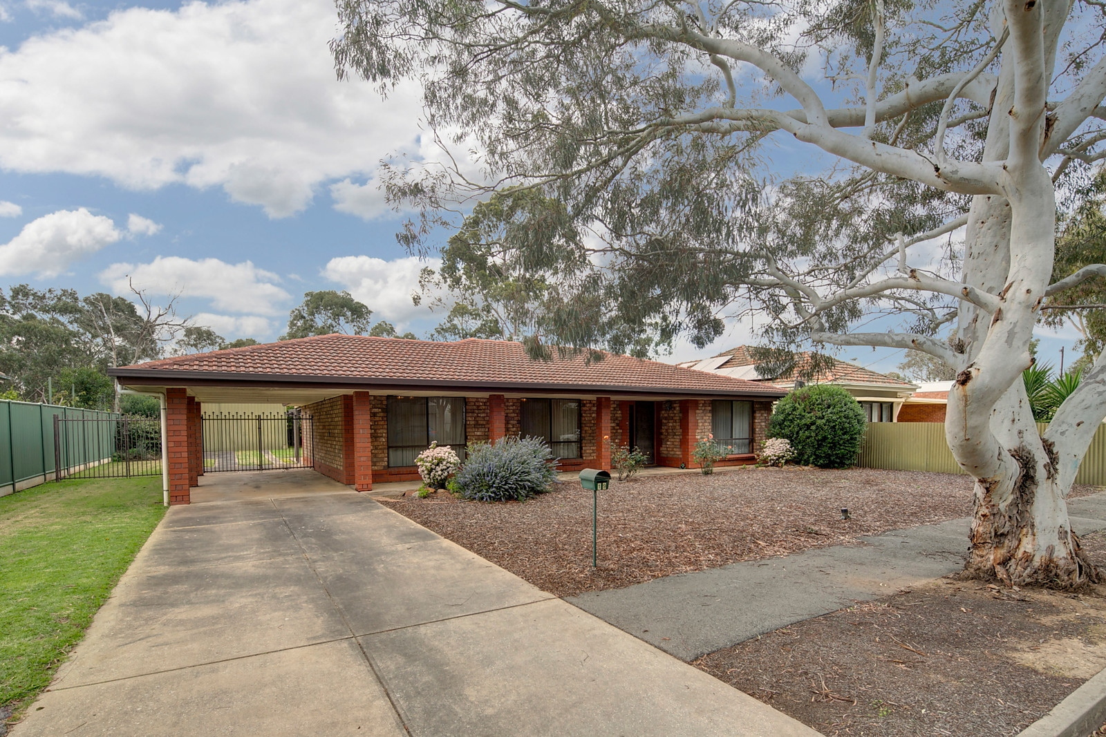 19 Player Avenue, St Peters Sold by Booth Real Estate - image 1