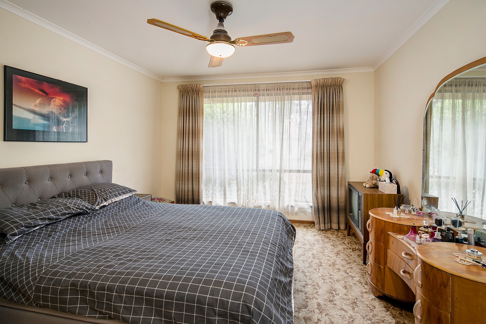 19 Player Avenue, St Peters Sold by Booth Real Estate - image 1