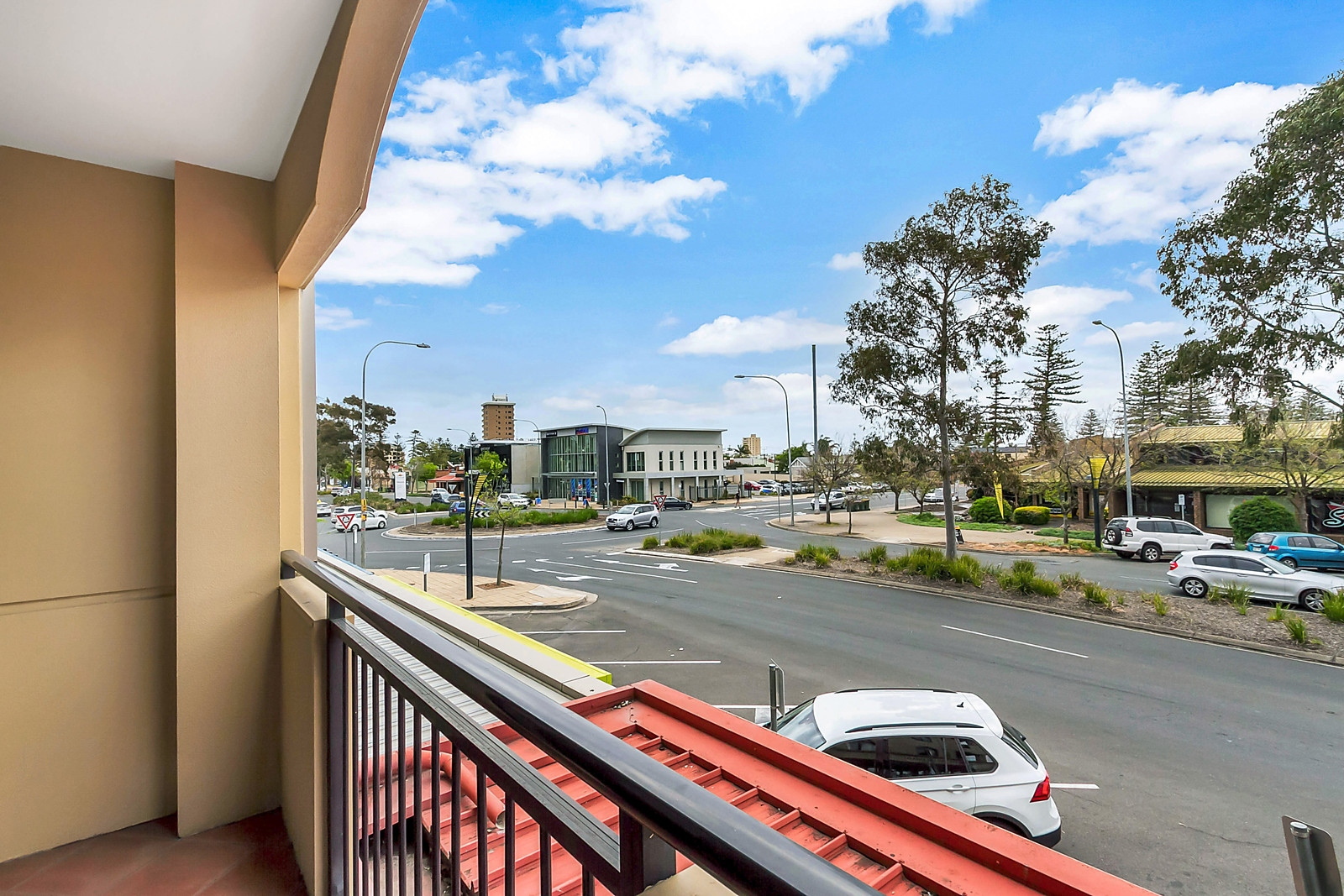 5/688 Anzac Highway, Glenelg Sold by Booth Real Estate - image 1