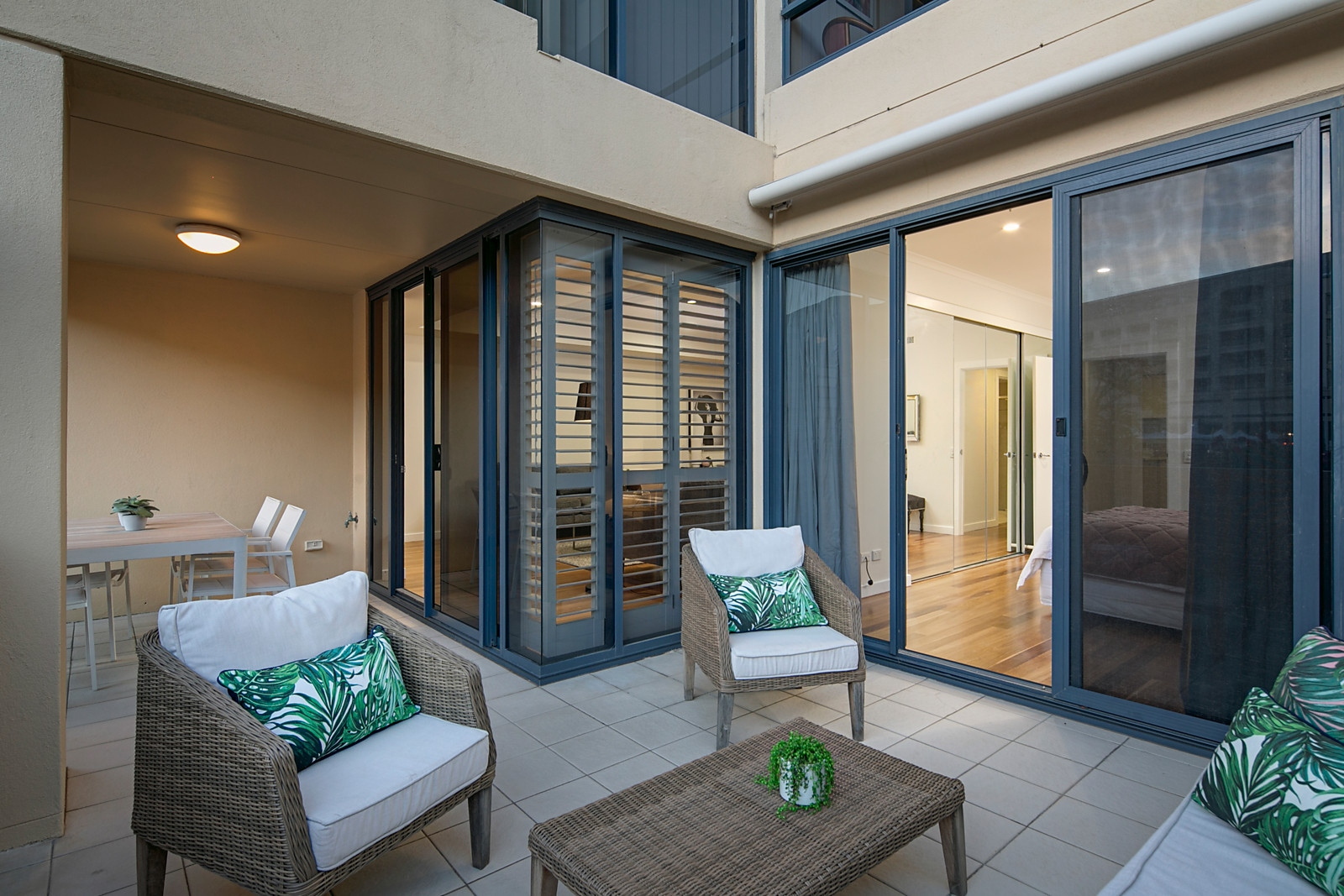 3/30 Colley Terrace, Glenelg Sold by Booth Real Estate - image 1