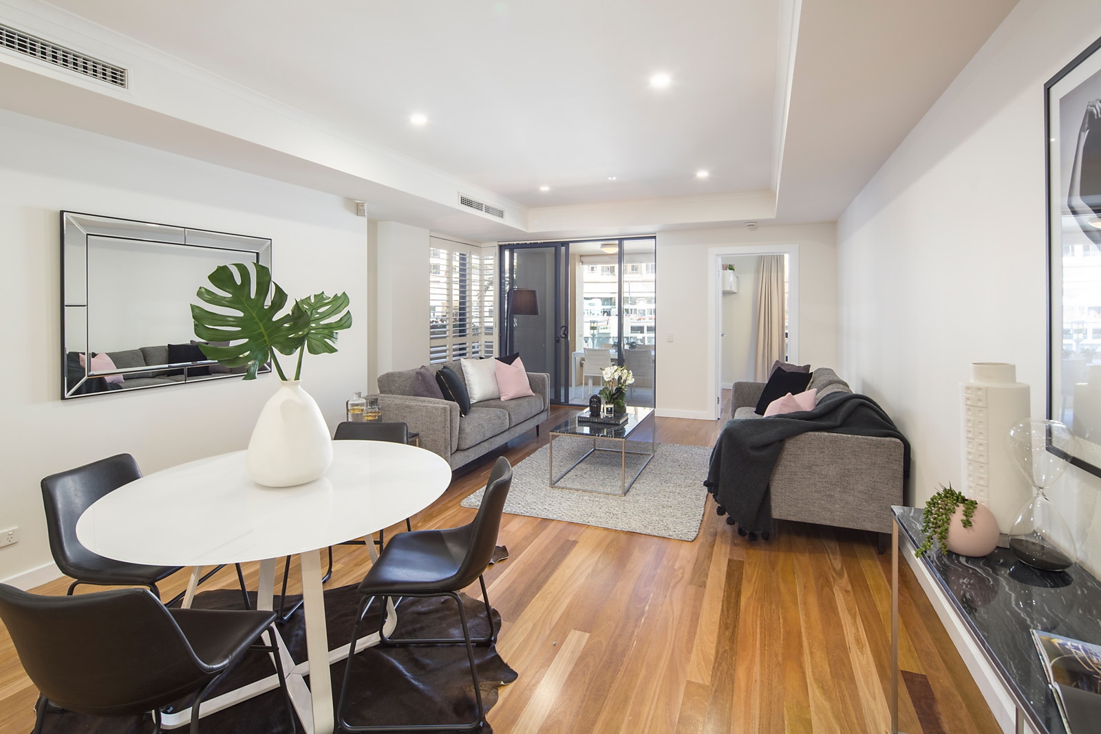 3/30 Colley Terrace, Glenelg Sold by Booth Real Estate - image 1