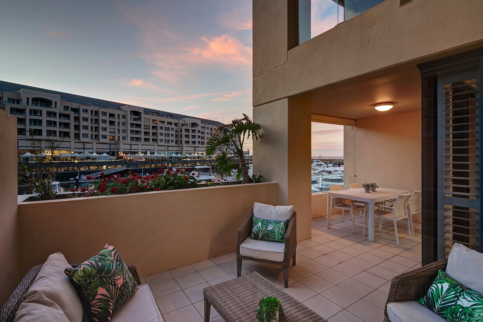 3/30 Colley Terrace, Glenelg Sold by Booth Real Estate - image 1