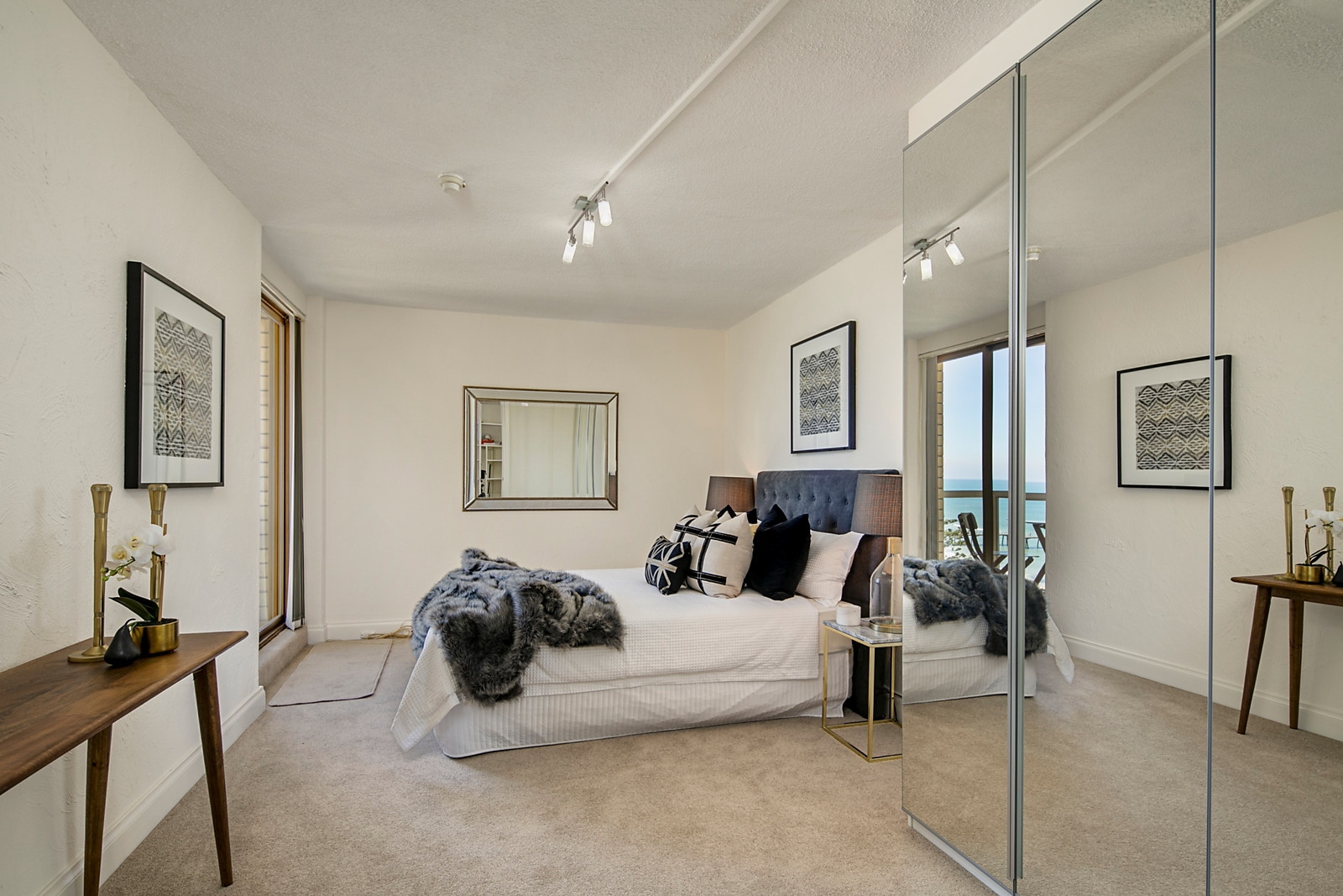 91/13 South Esplanade, Glenelg Sold by Booth Real Estate - image 1