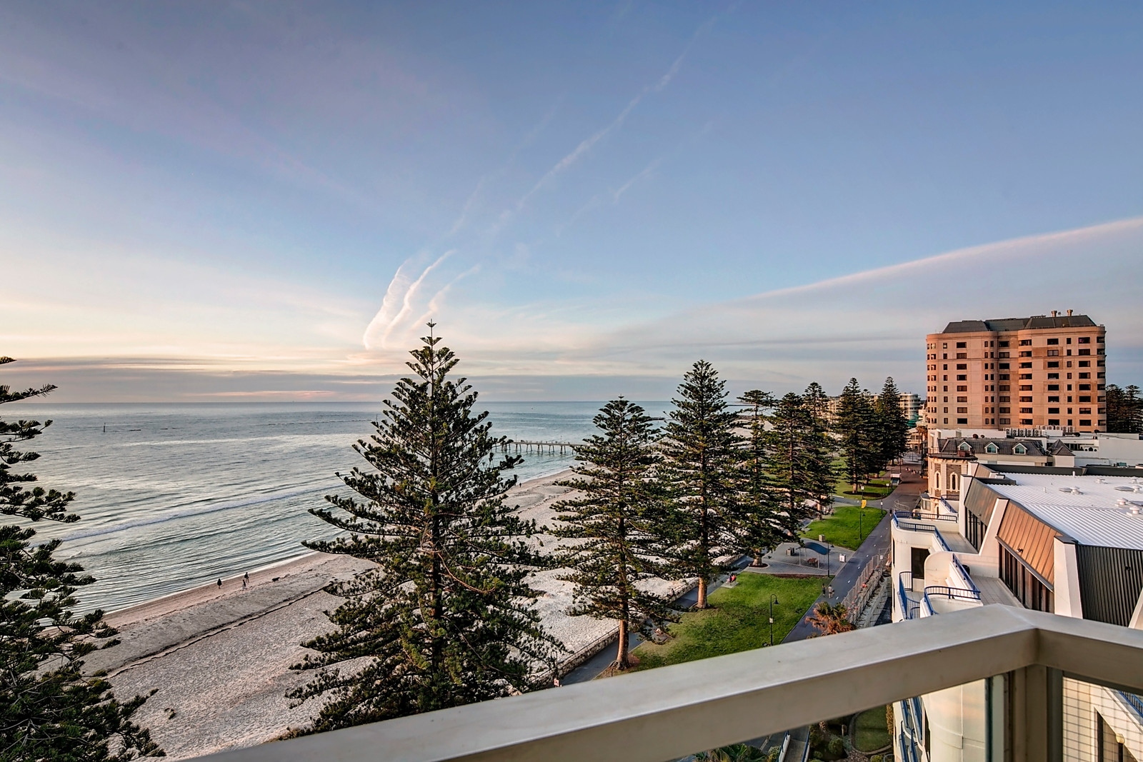 91/13 South Esplanade, Glenelg Sold by Booth Real Estate - image 1