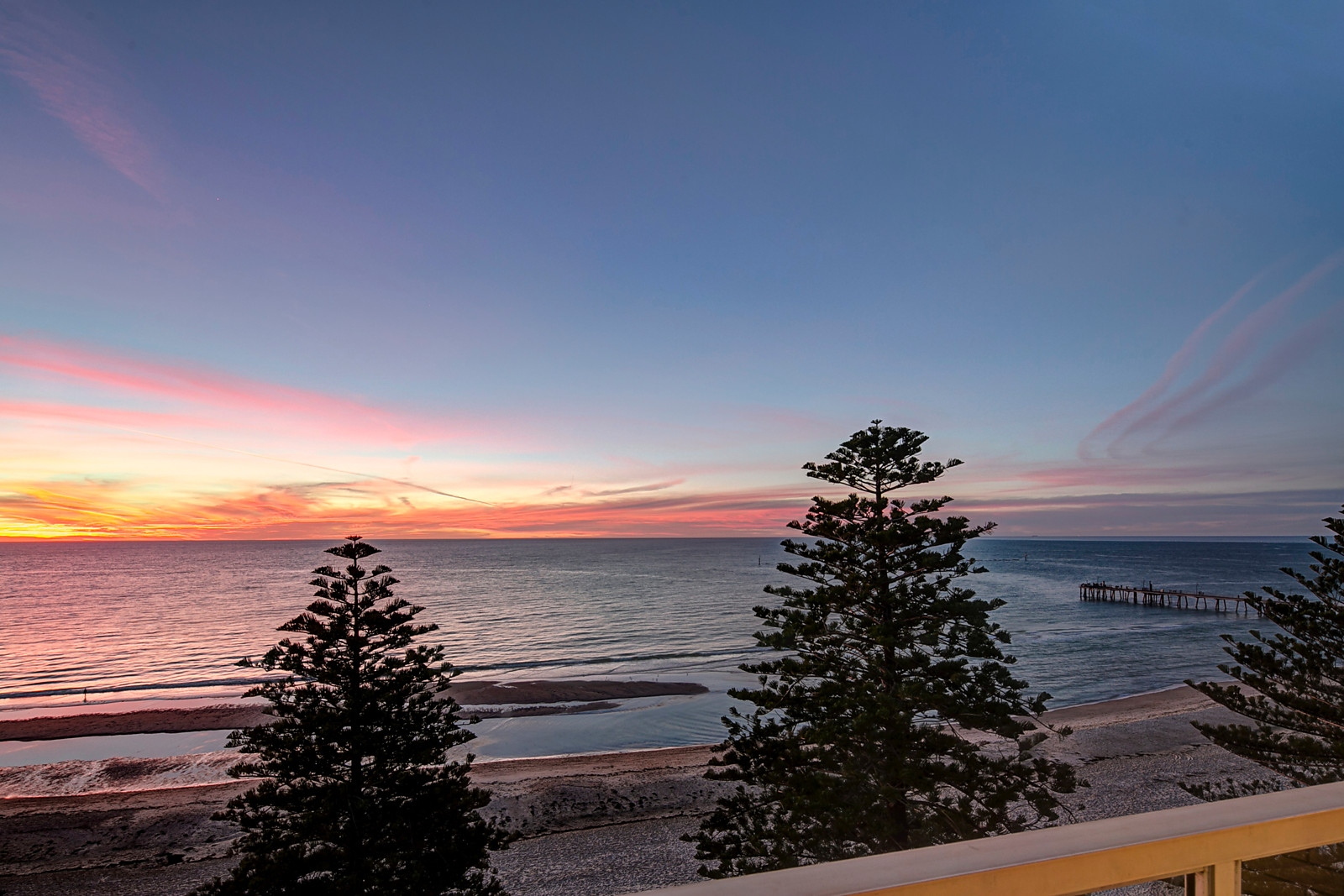 91/13 South Esplanade, Glenelg Sold by Booth Real Estate - image 1