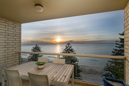 91/13 South Esplanade, Glenelg Sold by Booth Real Estate