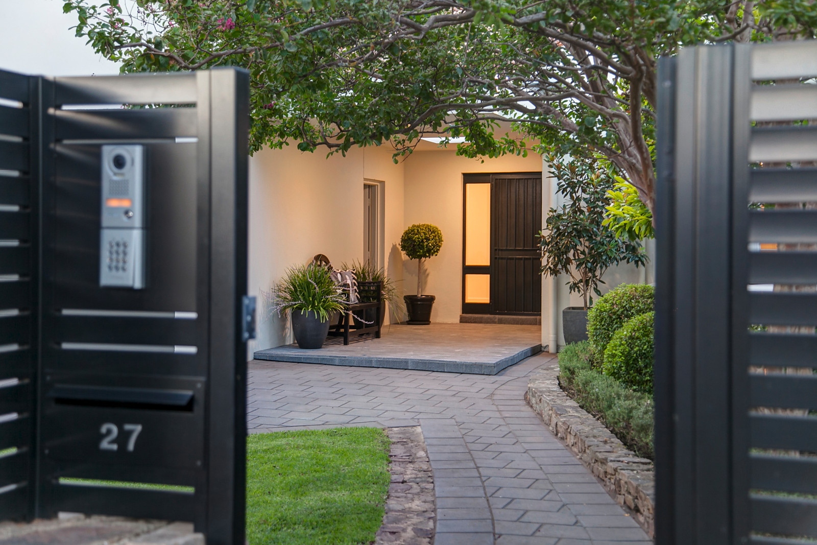 27 Stirling Street, Tusmore Sold by Booth Real Estate - image 1