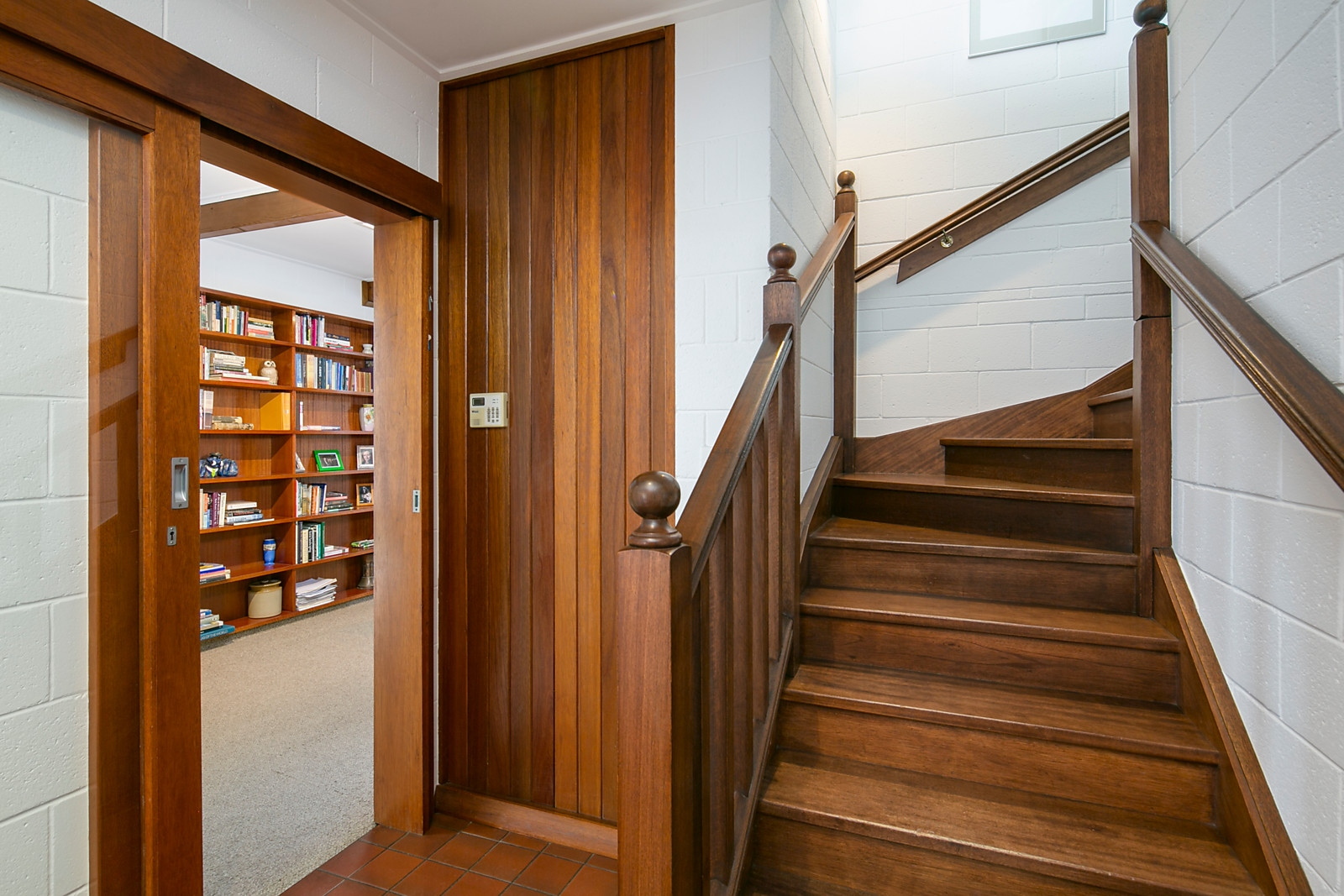 16 Fraser Street, Lower Mitcham Sold by Booth Real Estate - image 1