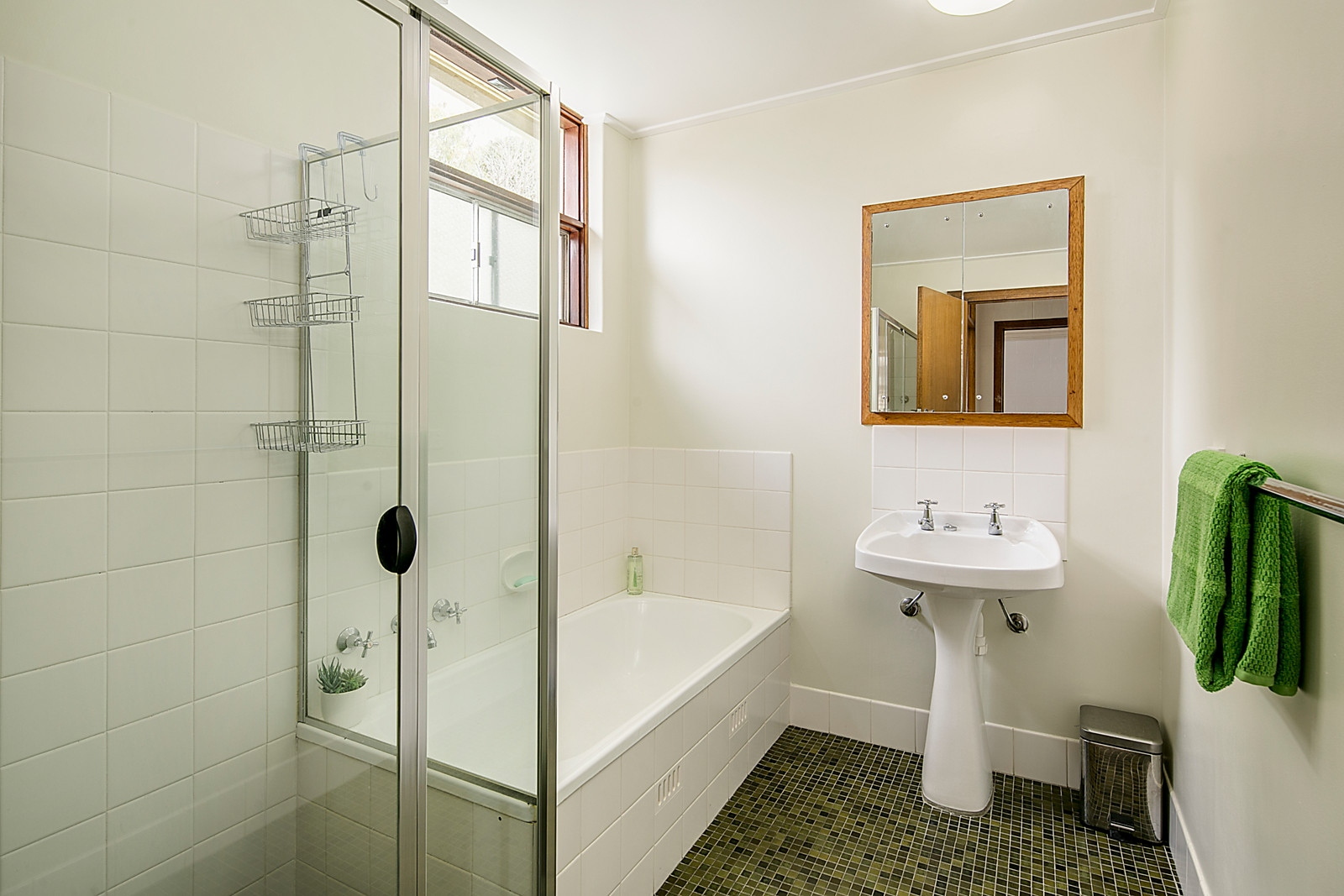 16 Fraser Street, Lower Mitcham Sold by Booth Real Estate - image 1