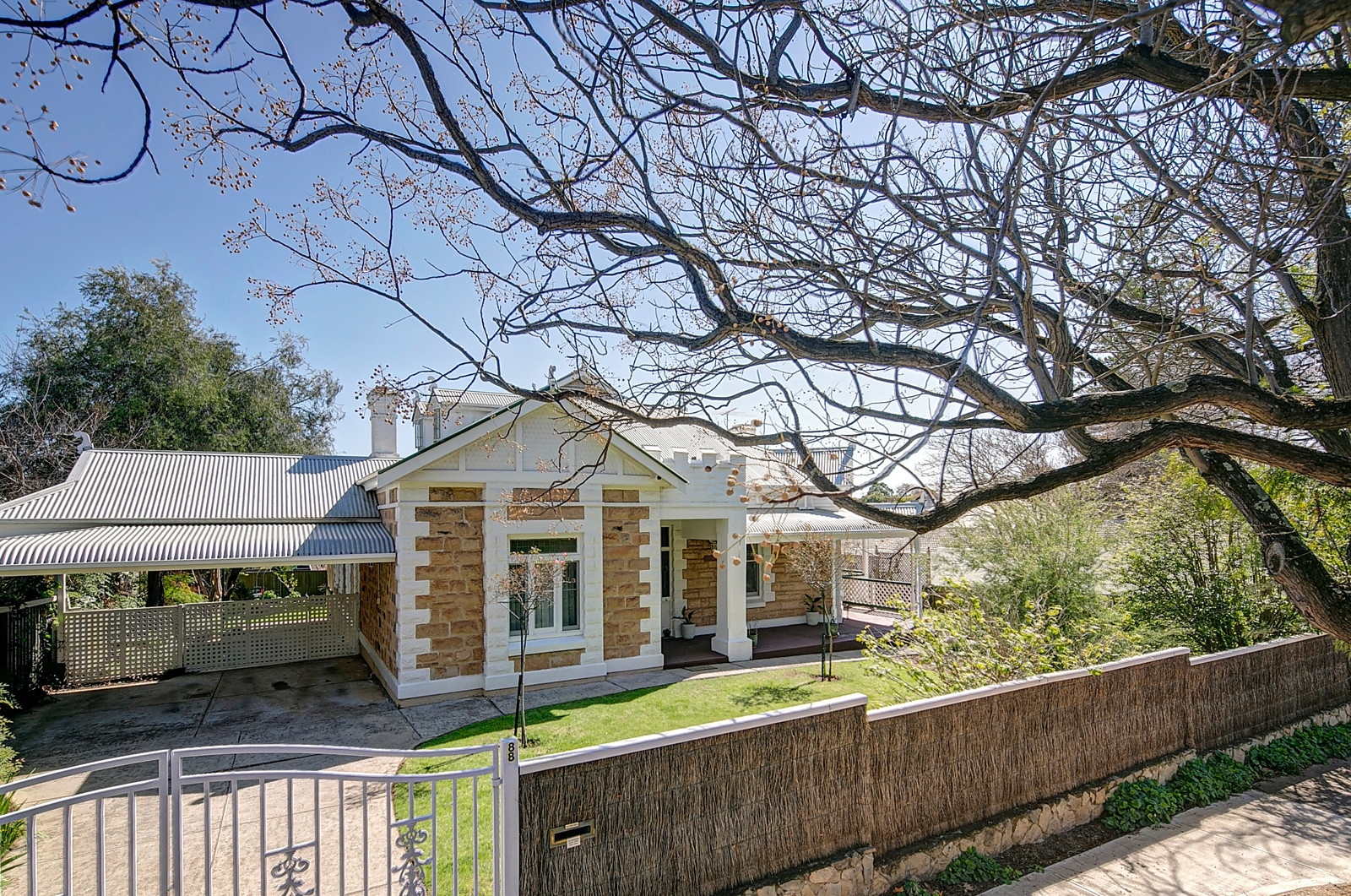 88 Fourth Avenue, Joslin Sold by Booth Real Estate - image 1