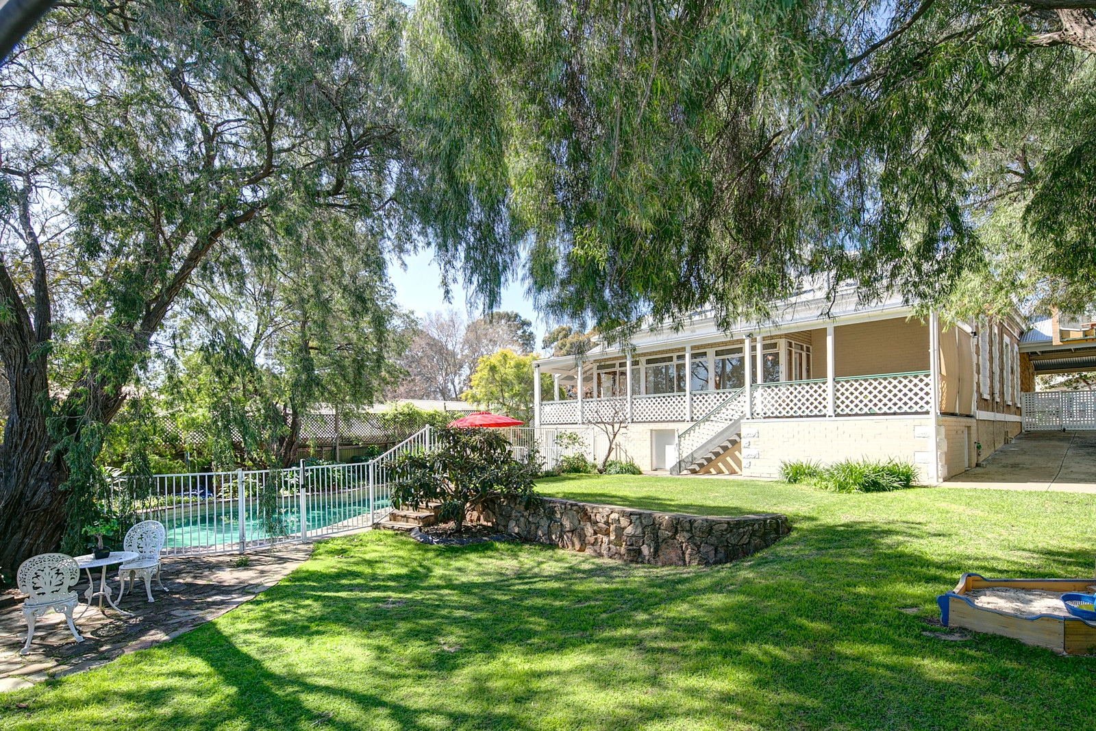88 Fourth Avenue, Joslin Sold by Booth Real Estate - image 1