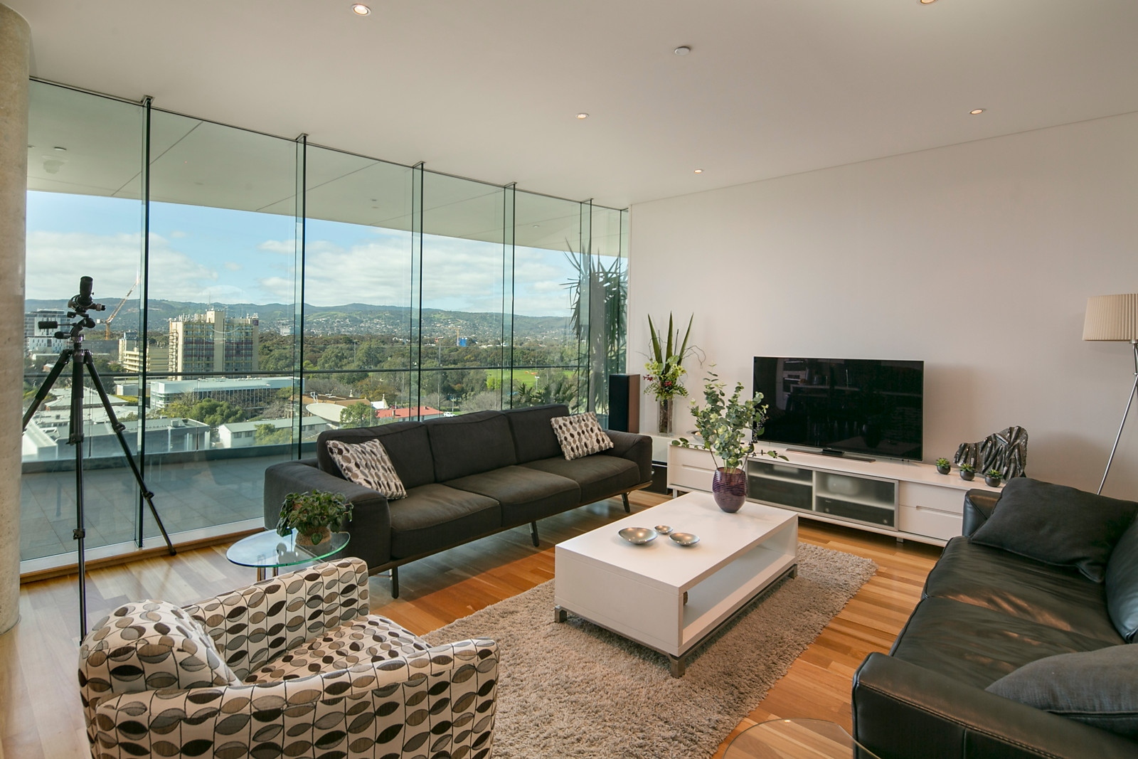 802/19 Gilles Street, Adelaide Sold by Booth Real Estate - image 1