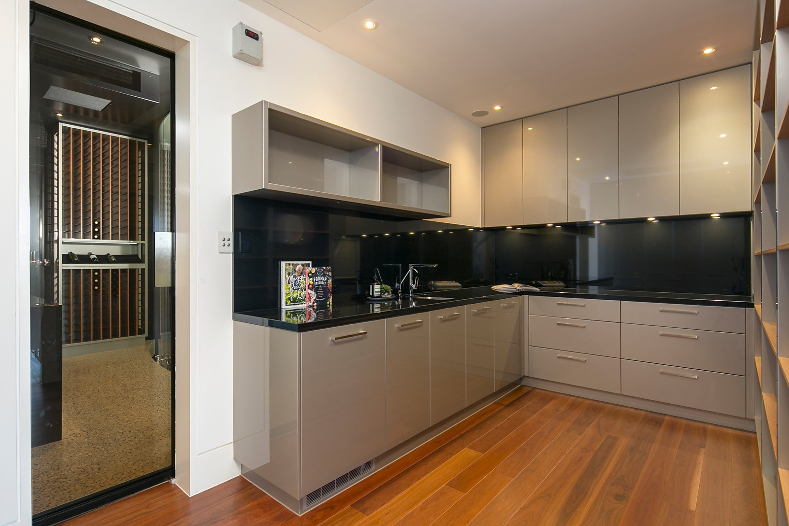 10 Patawalonga Frontage, Glenelg North Sold by Booth Real Estate - image 1