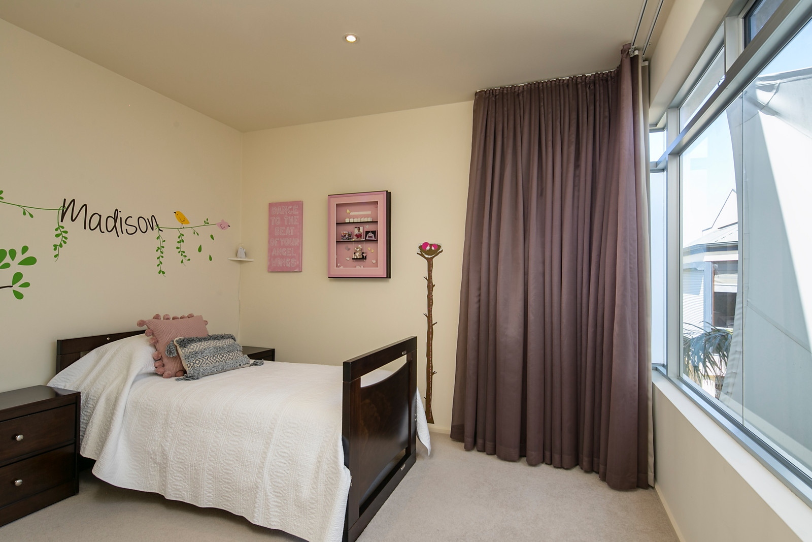 17 Seaview Road, Tennyson Sold by Booth Real Estate - image 1
