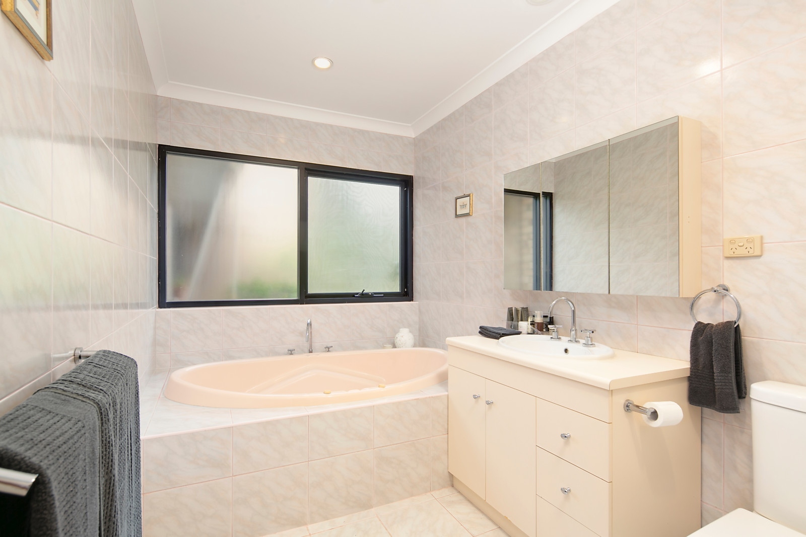 2B Egmont Terrace, Erindale Sold by Booth Real Estate - image 1