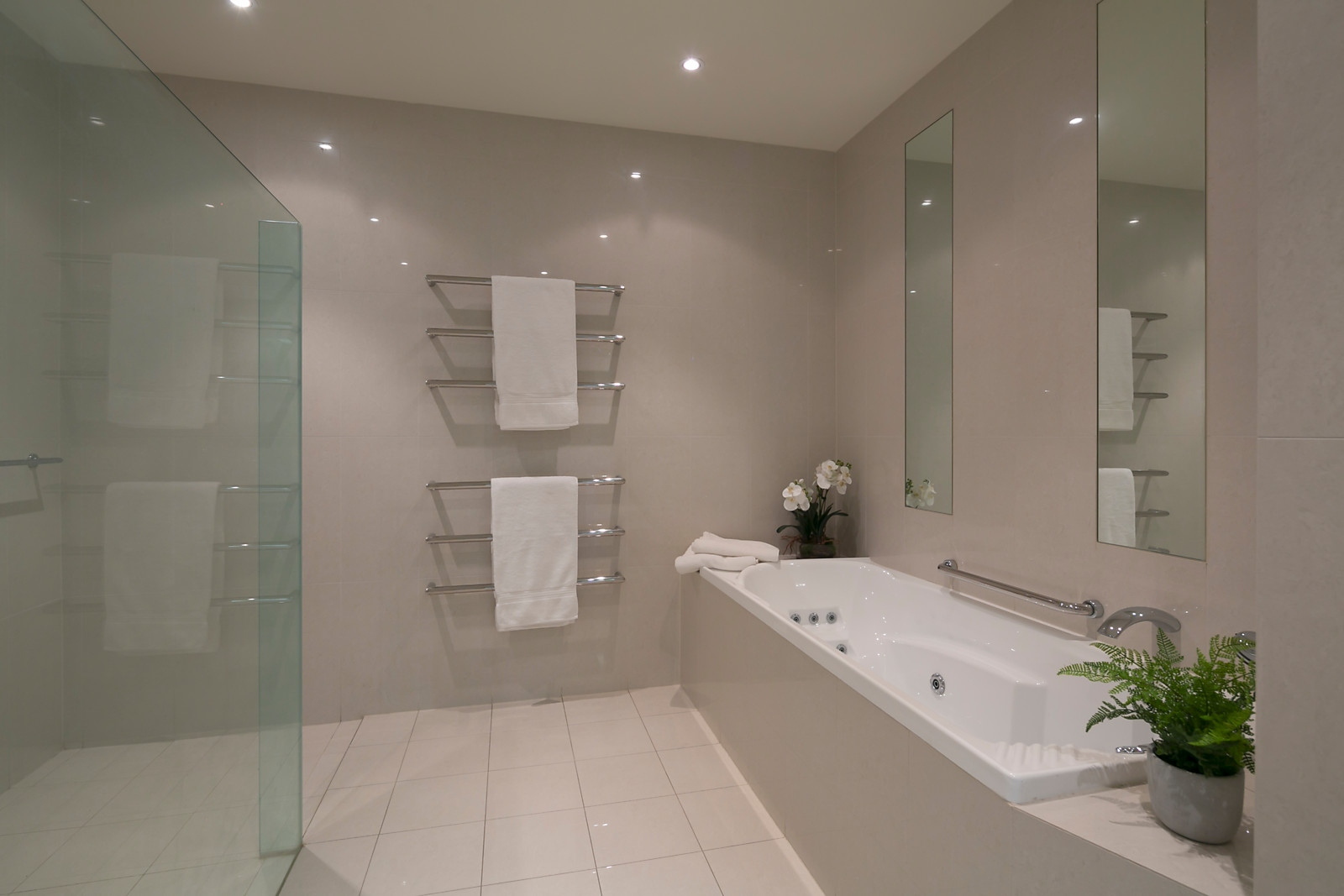3/225 East Terrace, Adelaide Sold by Booth Real Estate - image 1