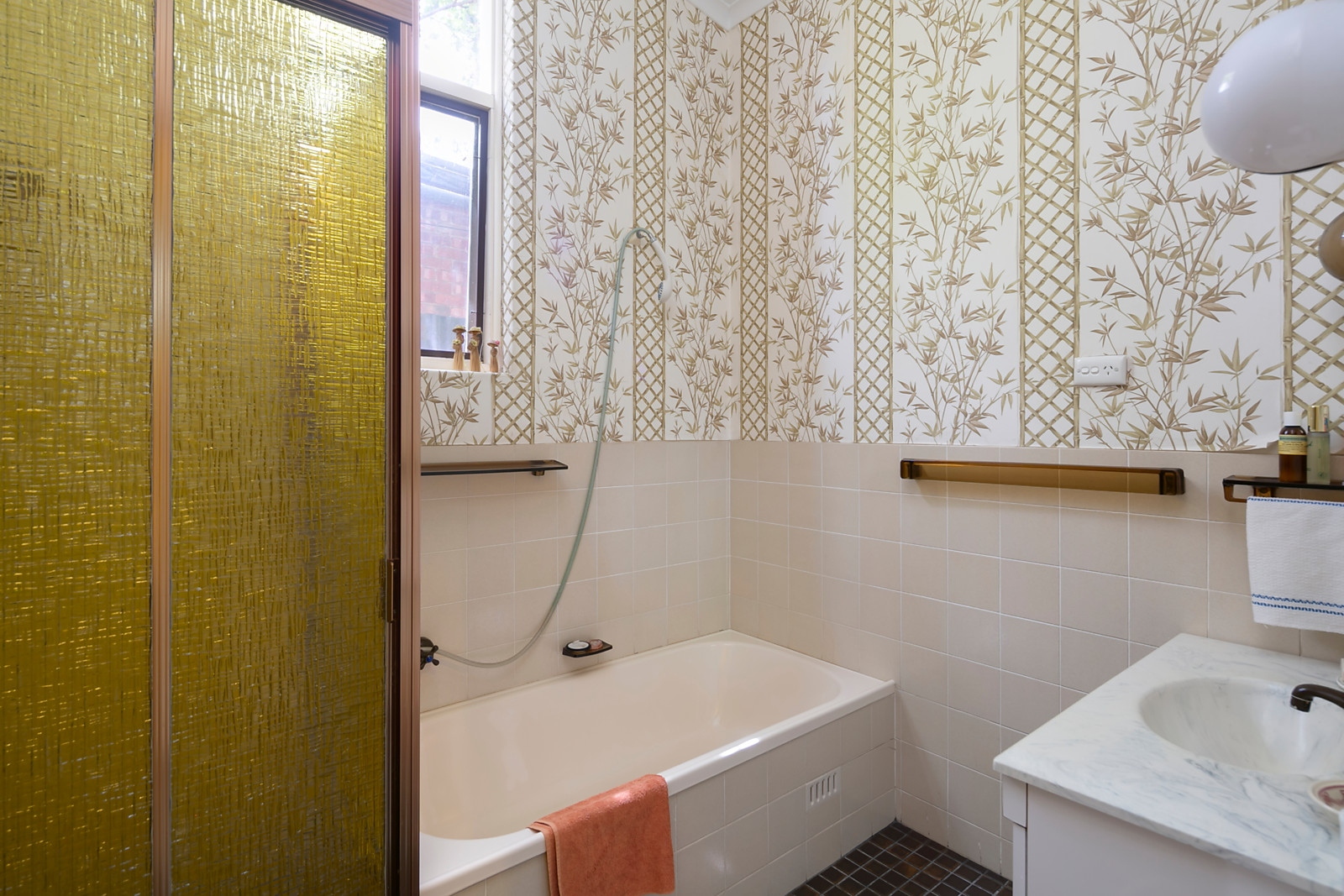 26 Knightsbridge Road, Hazelwood Park Sold by Booth Real Estate - image 1