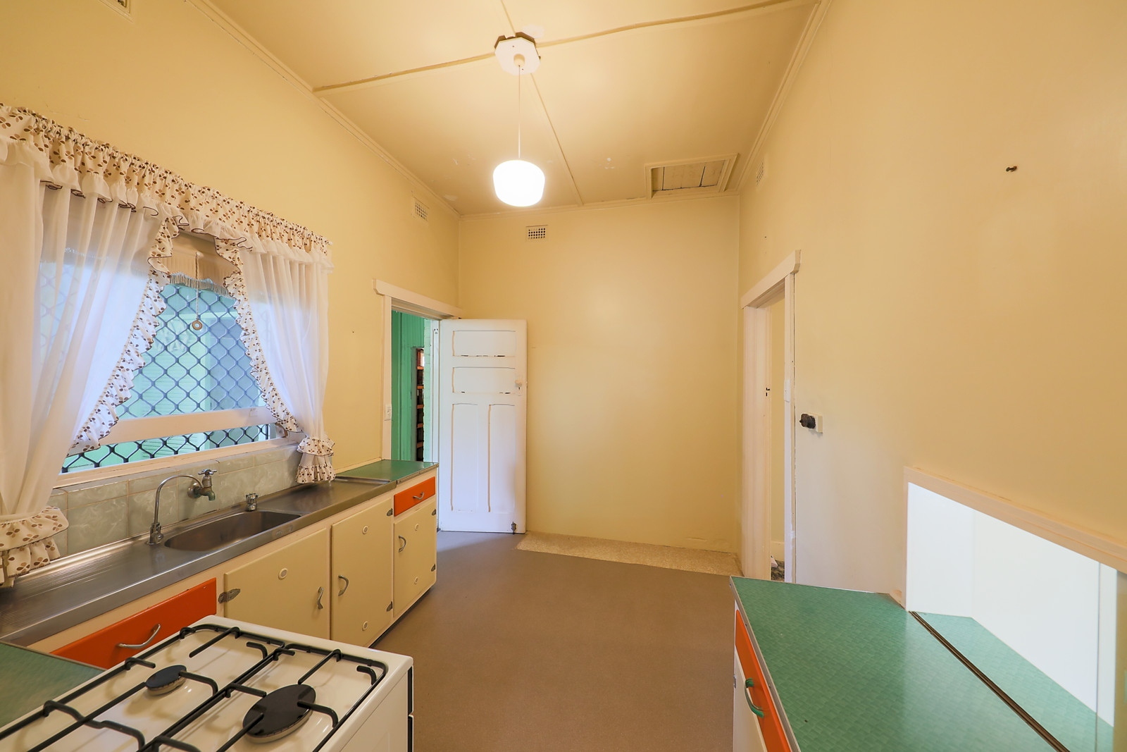 2 Poynton Street, Cowandilla Sold by Booth Real Estate - image 1