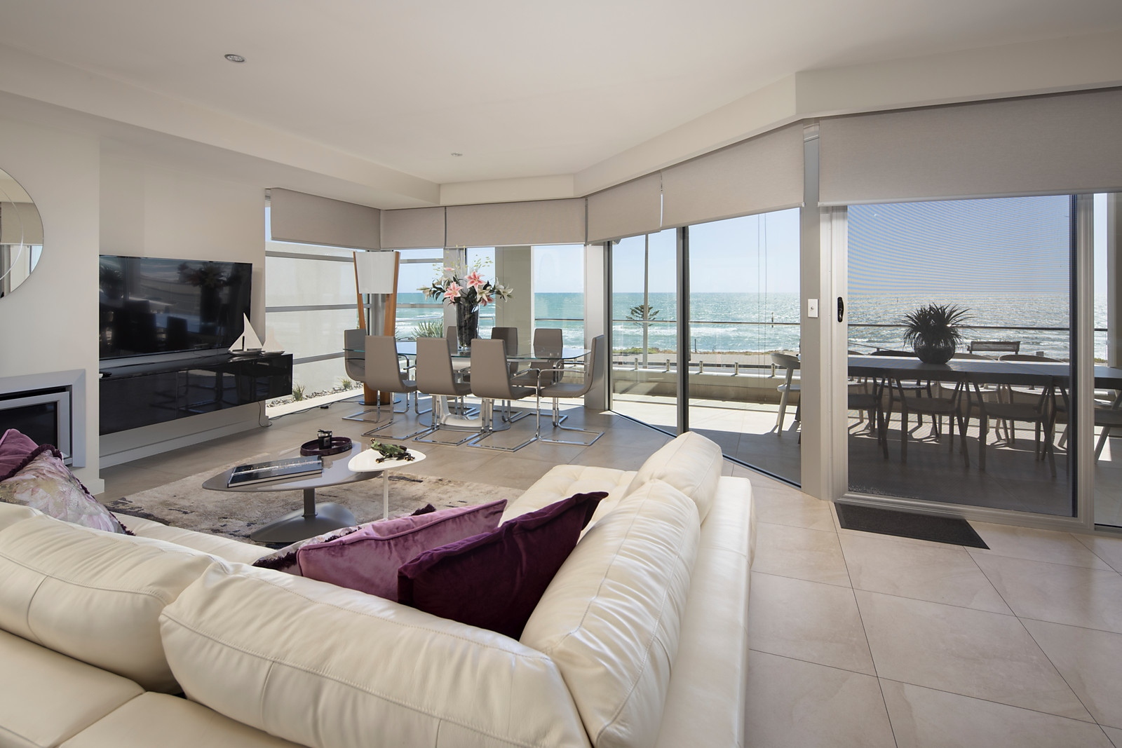 43 North Esplanade, Glenelg North Sold by Booth Real Estate - image 1