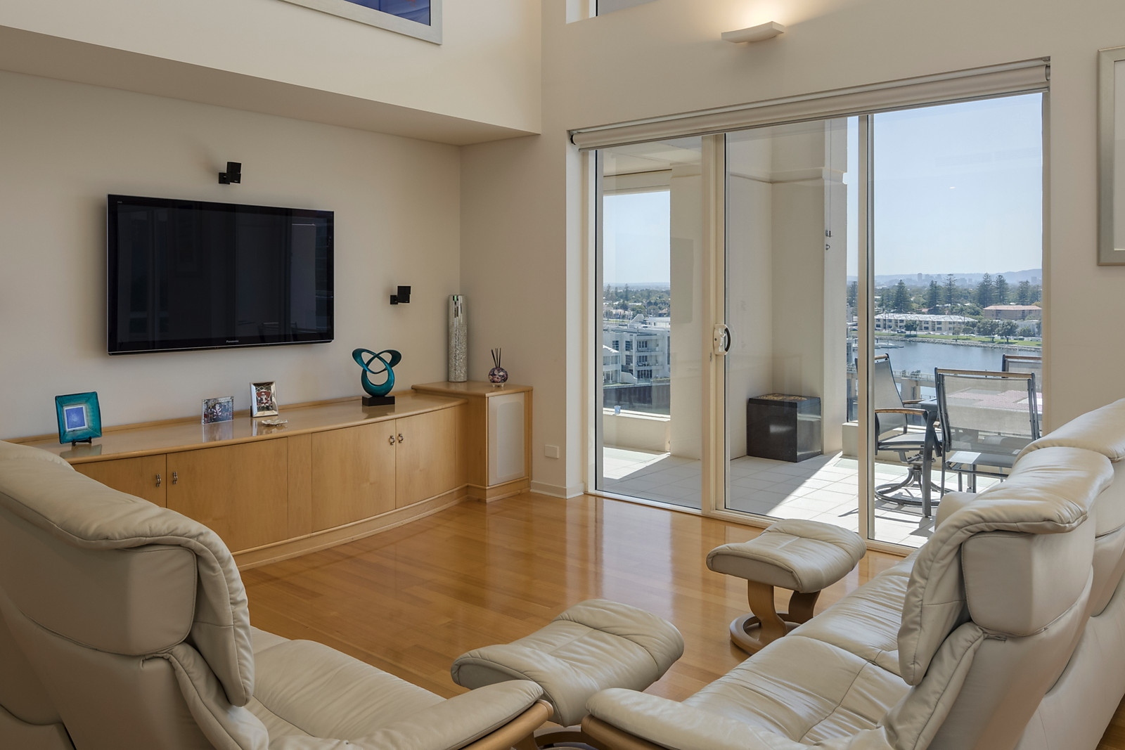47/5 Holdfast Promenade, Glenelg Sold by Booth Real Estate - image 1