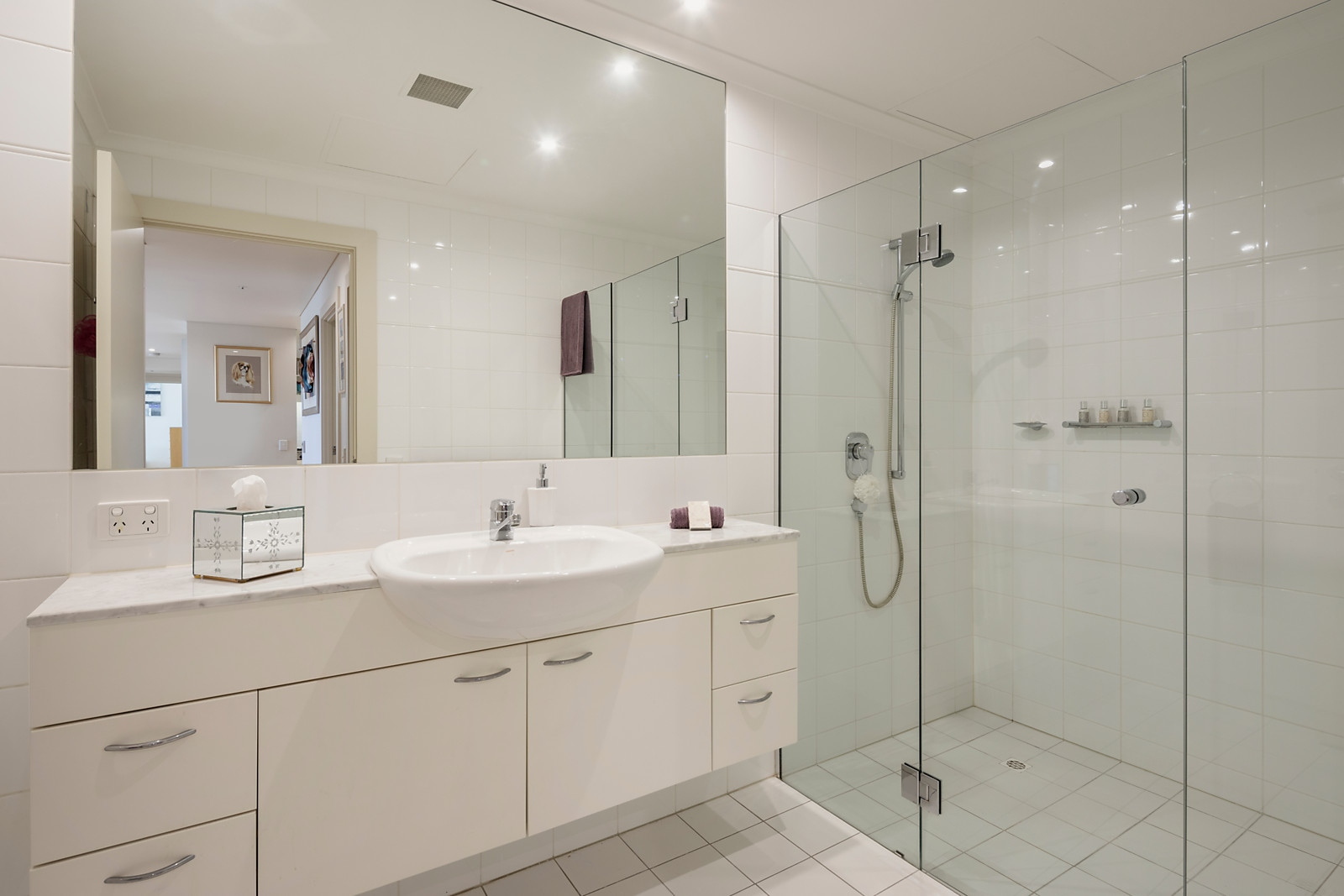 47/5 Holdfast Promenade, Glenelg Sold by Booth Real Estate - image 1