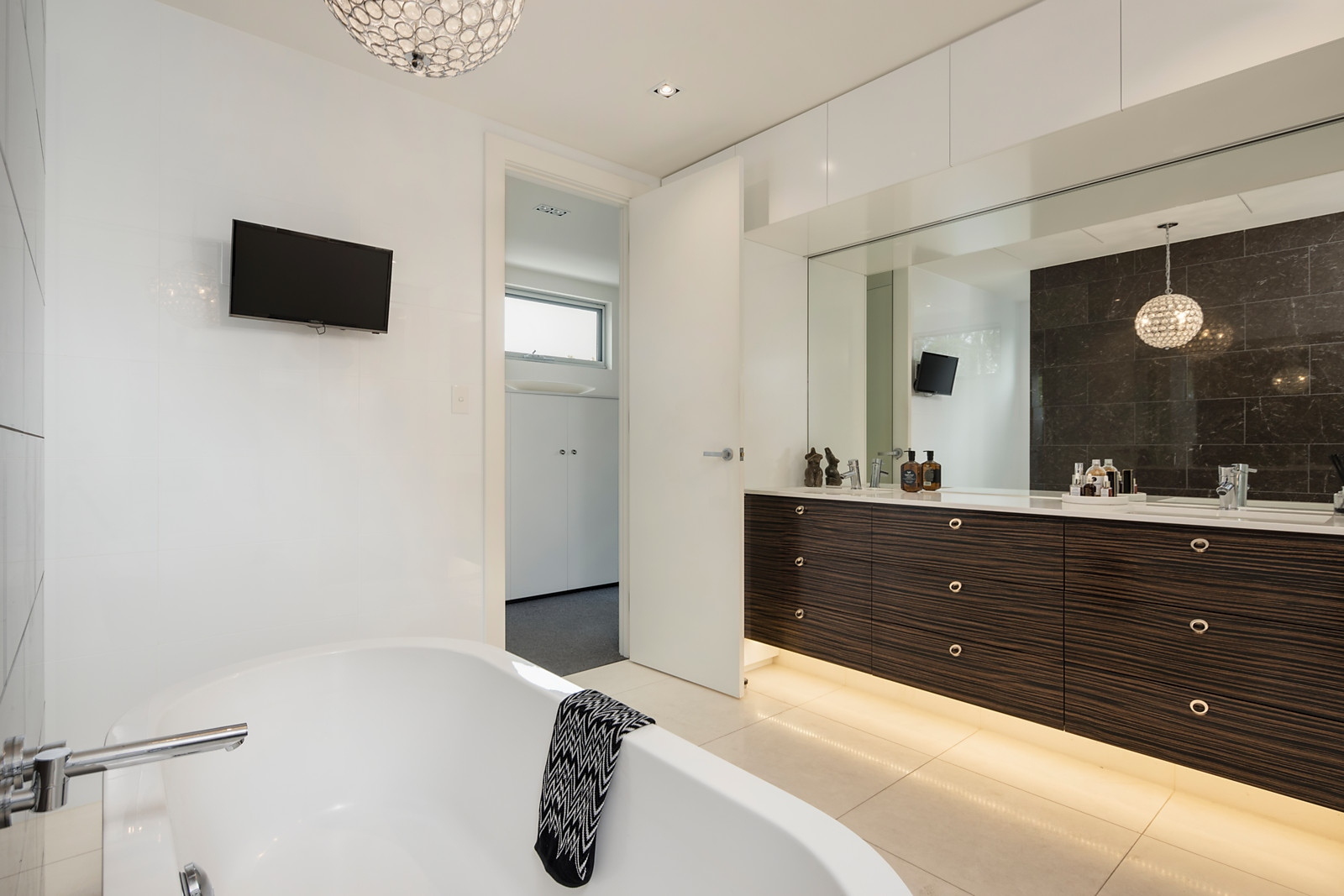 2 Sheppards Lane, Norwood Sold by Booth Real Estate - image 1