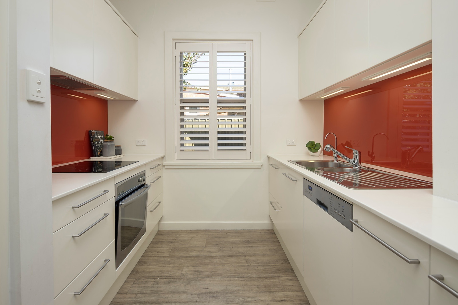 10 Weller Street, Goodwood Sold by Booth Real Estate - image 1