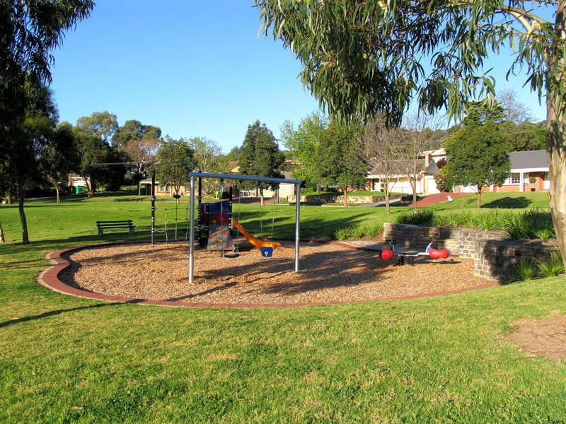 4 Riesling Crescent, Wattle Park Sold by Booth Real Estate - image 1