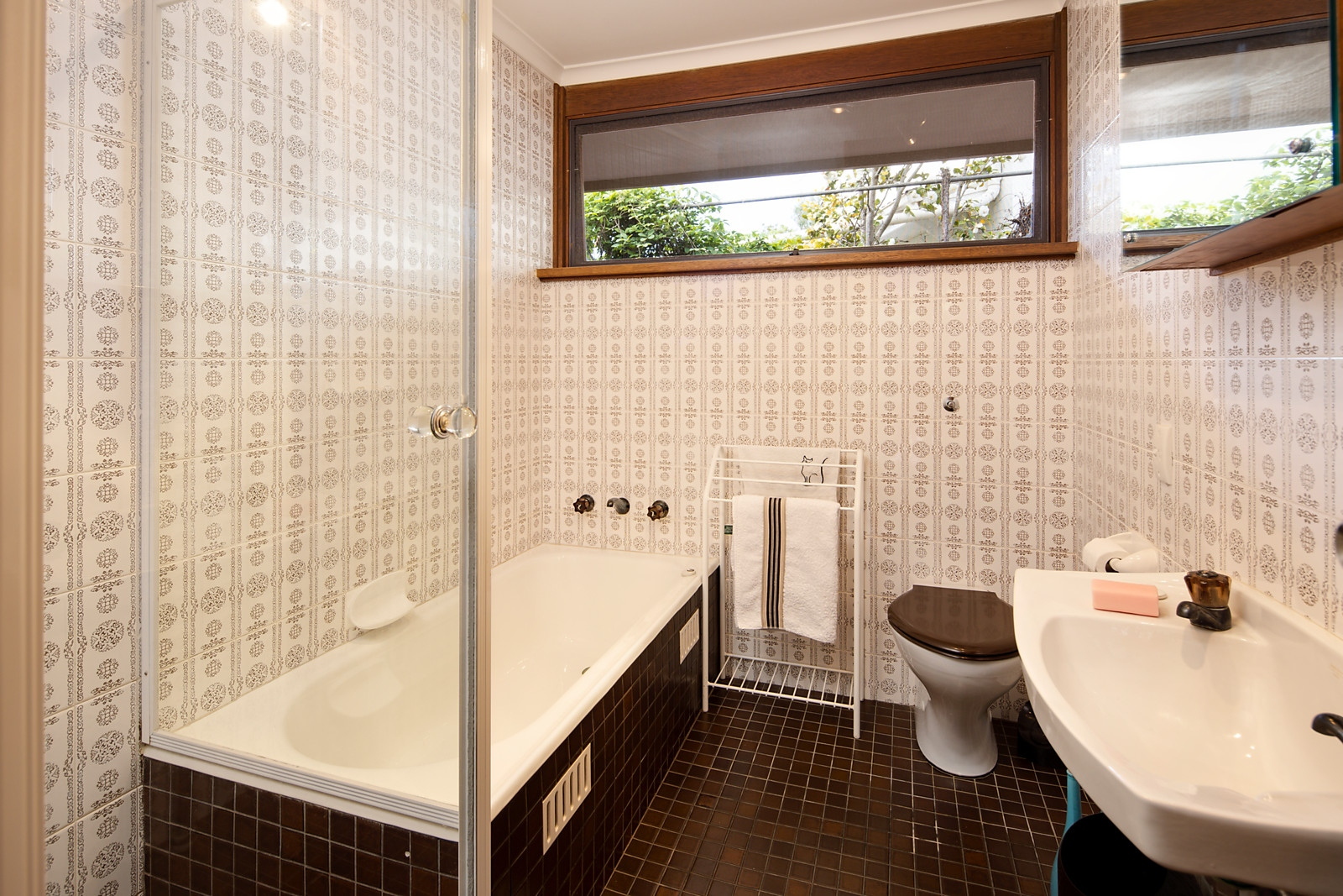12A Glen Avenue, Unley Park Sold by Booth Real Estate - image 1